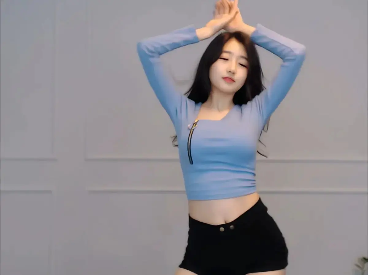 《onlyfans每日大赛》徐雅终极剪辑完整版-徐雅高能瞬间在线抢先看-抖音爆款徐雅8月加长版全集-免费在线观看无删减