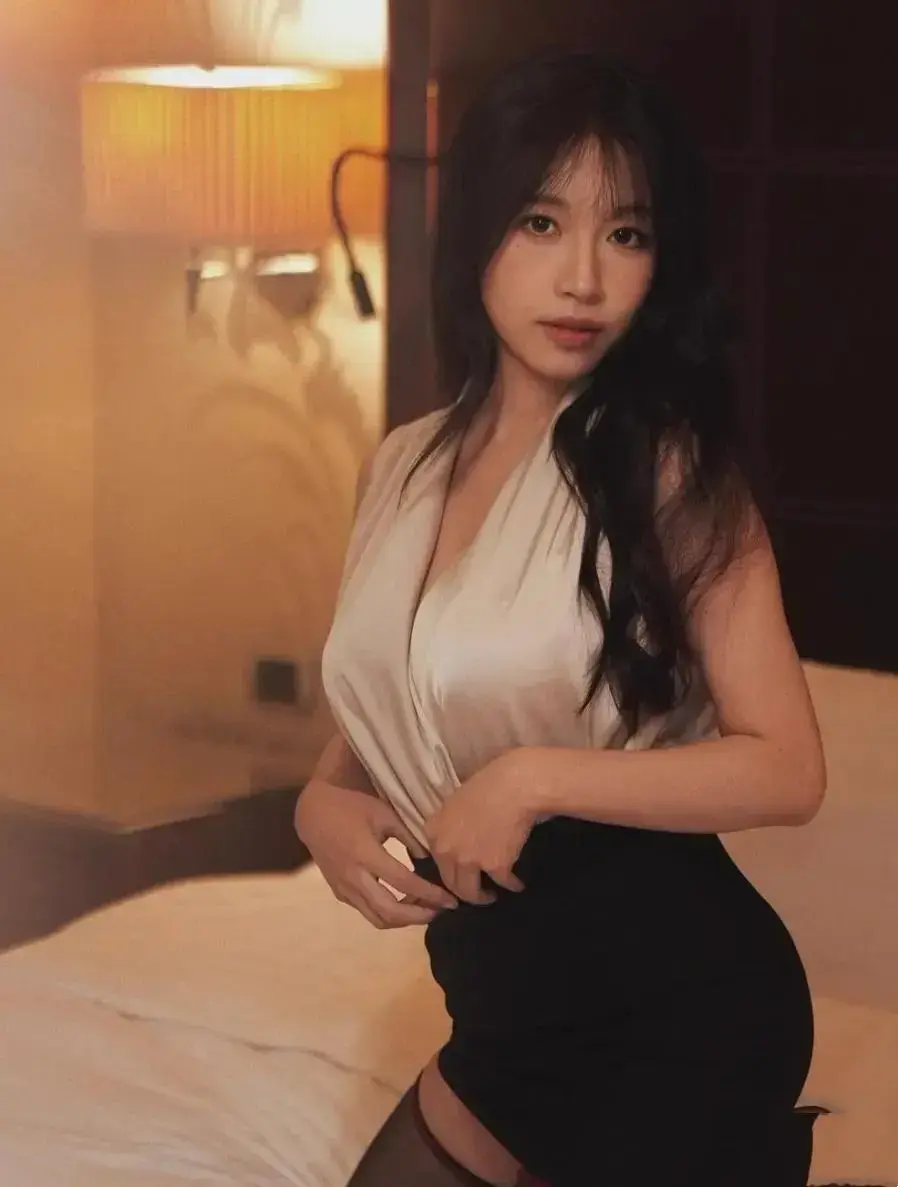 《小凤新婚》全集完整版在线免费放送-苏畅艾熙双人演绎-高清直链秒播放-小凤新婚无删减无套路免费观看