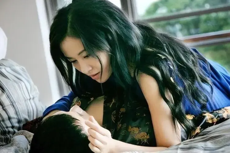 《嫂嫂情事》未删减版在线观看-《嫂嫂情事》HD高清完整版免费观看-无广告震撼播放